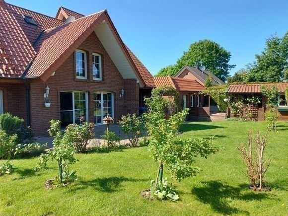 Mehrfamilienhaus zum Kauf provisionsfrei 630.000 € 9 Zimmer 250 m²<br/>Wohnfläche 844 m²<br/>Grundstück Heiden Lage 32791