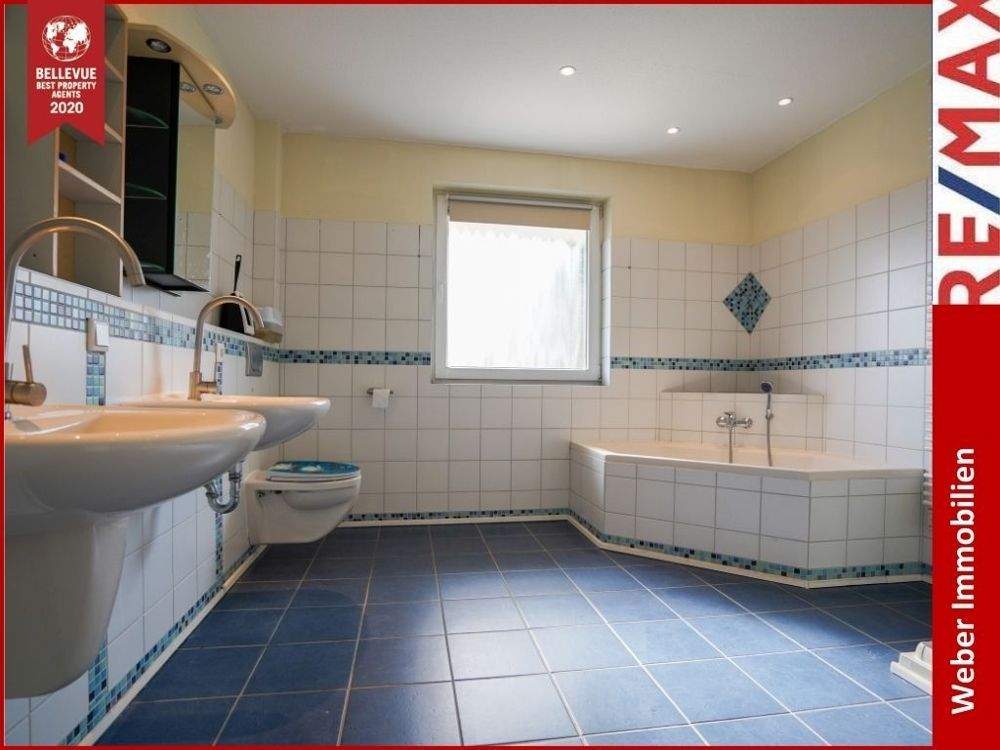 Immobilie in Saterland - * 6 Schlafzimmer * Gasheizung von 2023 * großer Innenhof * großes Grundstück * überdachte Terrasse - Bild 0