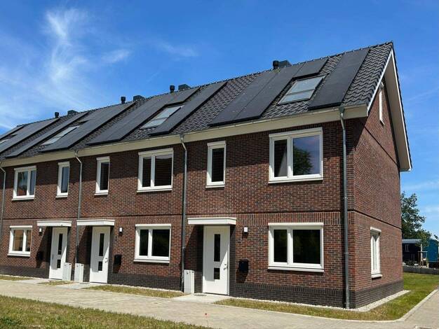 Reihenmittelhaus zur Miete - Erstbezug 1.825 € 5 Zimmer 115 m² 173 m² Grundstück Krostitz 04509