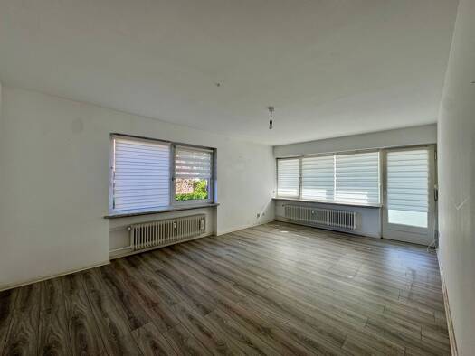 Wohnung zur Miete 340 € 2 Zimmer 64 m² frei ab sofort Vieländer Weg 1 Wulsdorf Bremerhaven 27572
