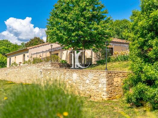 Haus zum Kauf 580.000 € 132 m² 3.666 m² Grundstück Les Vans 07140