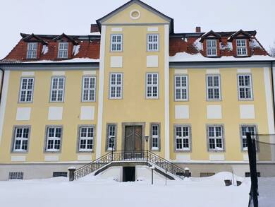 Schloss zum Kauf 409.000 € 49 Zimmer 695 m² 4.230 m² Grundstück Neunheilingen 99947