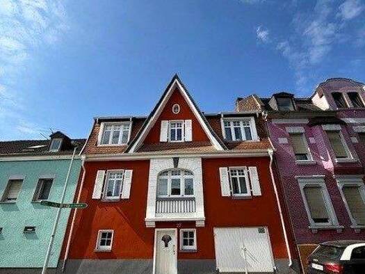 Reihenmittelhaus zum Kauf 299.000 € 6,5 Zimmer 174 m² 302 m² Grundstück Stadtmitte Völklingen 66333
