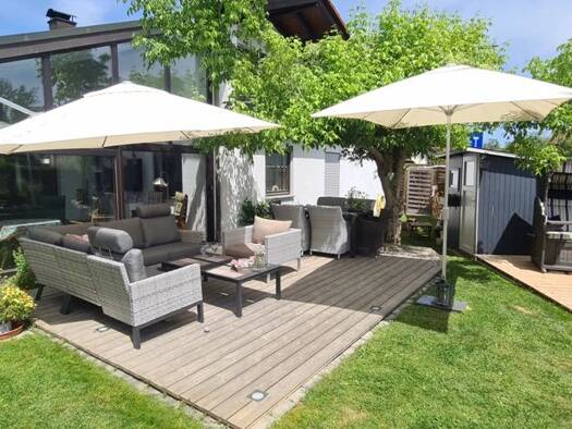 Einfamilienhaus zum Kauf provisionsfrei 999.500 € 6 Zimmer 197 m² 560 m² Grundstück Pleidelsheim 74385