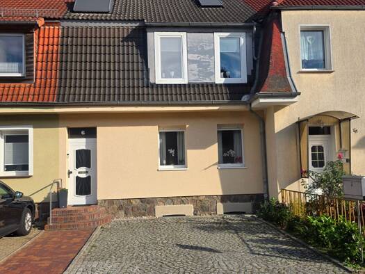 Reihenmittelhaus zum Kauf 235.000 € 6 Zimmer 182,6 m² 526 m² Grundstück frei ab 01.02.2027 Gartenstraße 6 Waren Waren (Müritz) 17192