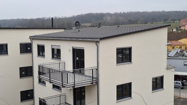 Wohnung zur Miete 1.270 € 3 Zimmer 84,1 m² 3. Geschoss Höchberg 97204