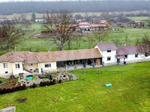 Bauernhaus zum Kauf 225.000 € 6 Zimmer 315 m² 7.000 m² Grundstück 1 ezirk Schumen , Dorf Aleksandrovo  9829