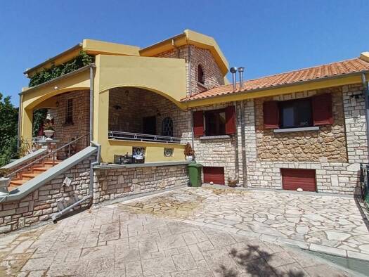 Villa zum Kauf 600.000 € 7 Zimmer 340 m² 1.013 m² Grundstück Igoumenitsa Municipality 461 00
