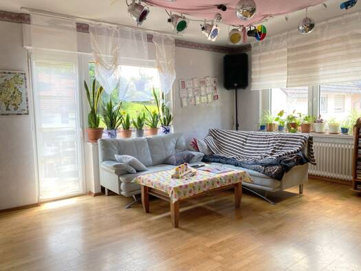 Mehrfamilienhaus zum Kauf 249.000 € 7 Zimmer 186,3 m² 1.857 m² Grundstück Quentel Hessisch Lichtenau 37235