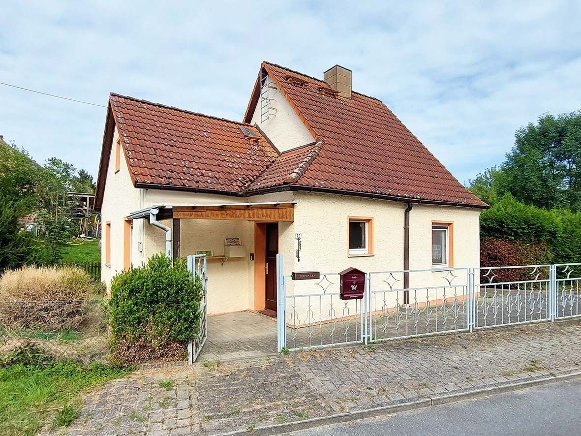 Einfamilienhaus zur Versteigerung 25.000 € 590 m²<br/>Grundstück Dorfstraße 13 Großgestewitz Mertendorf 06618