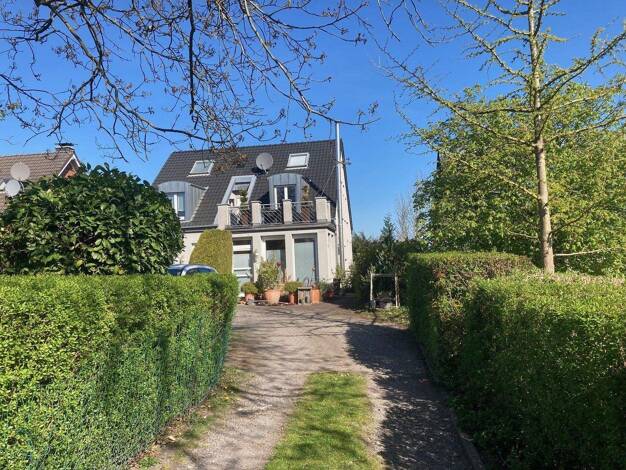 Doppelhaushälfte zur Miete 2.100 € 4,5 Zimmer 193 m² 400 m² Grundstück frei ab 01.05.2026 Aplerbecker Mark Dortmund 44287