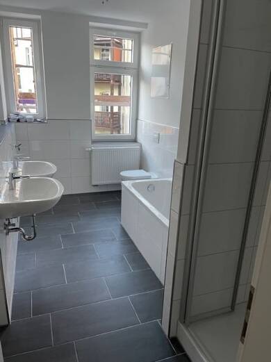 Wohnung zur Miete 900 € 4 Zimmer 103 m² 3. Geschoss frei ab sofort Thomas-Mann-Straße Arnstadt Arnstadt 99310