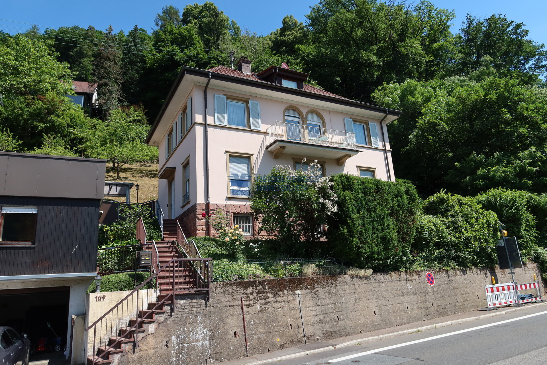 Mehrfamilienhaus zum Kauf als Kapitalanlage geeignet 895.000 € 9 Zimmer 232 m²<br/>Wohnfläche 1.148 m²<br/>Grundstück Ziegelhausen - Ost Heidelberg / Ziegelhausen 69118