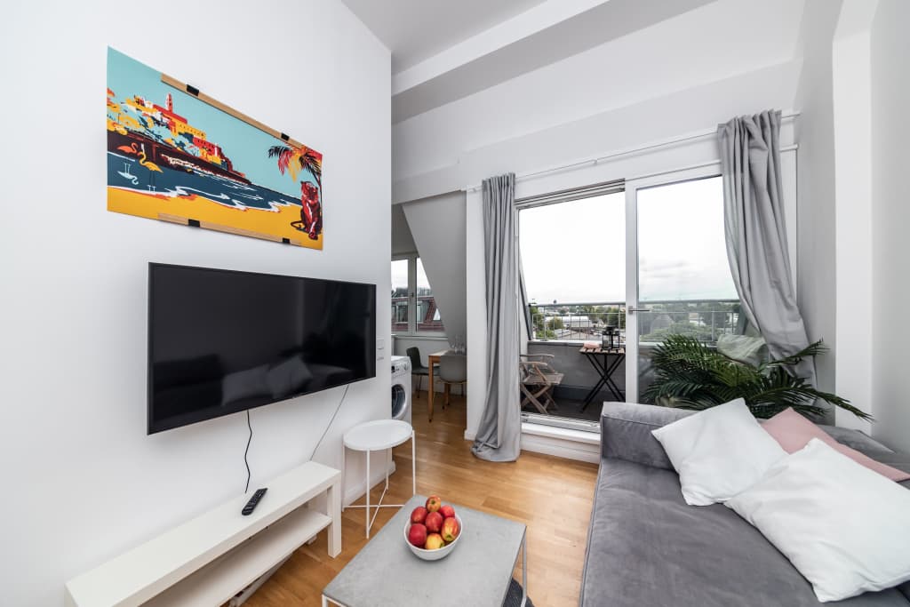 Wohnung zur Miete Wohnen auf Zeit 1.590 € 2 Zimmer 39 m²<br/>Wohnfläche 27.01.2025<br/>Verfügbarkeit Libauer Straße Friedrichshain Berlin 10245