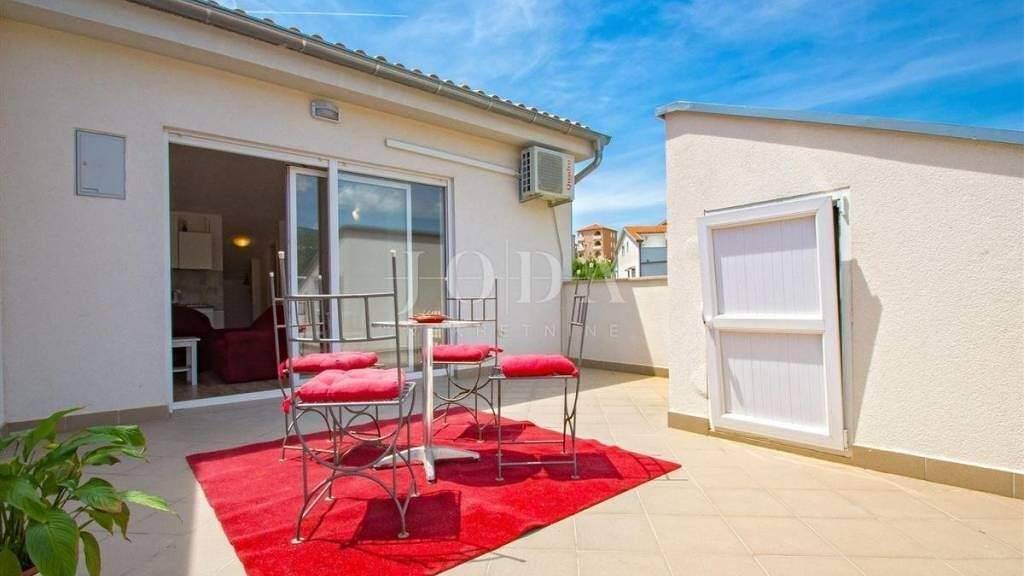 Wohnung zum Kauf 380.000 € 5 Zimmer 121 m² Novi Vinodolski