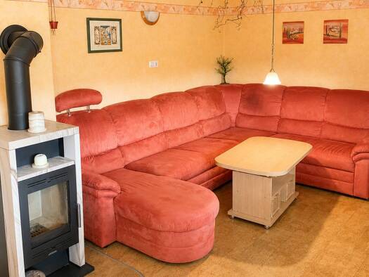 Einfamilienhaus zum Kauf 172.500 € 6 Zimmer 160 m² 317 m² Grundstück Breungeshain Schotten 63679