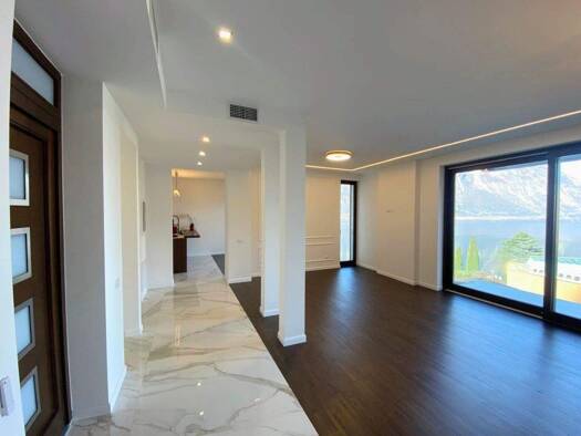 Villa zum Kauf 2.990.000 € 5 Zimmer 250 m² 60 m² Grundstück frei ab sofort Campione d'Italia 22061