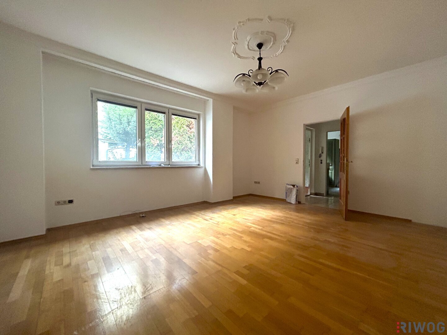 Wohnung zur Miete 955 € 3 Zimmer 84,9 m²<br/>Wohnfläche EG<br/>Geschoss ab sofort<br/>Verfügbarkeit Wien 1120