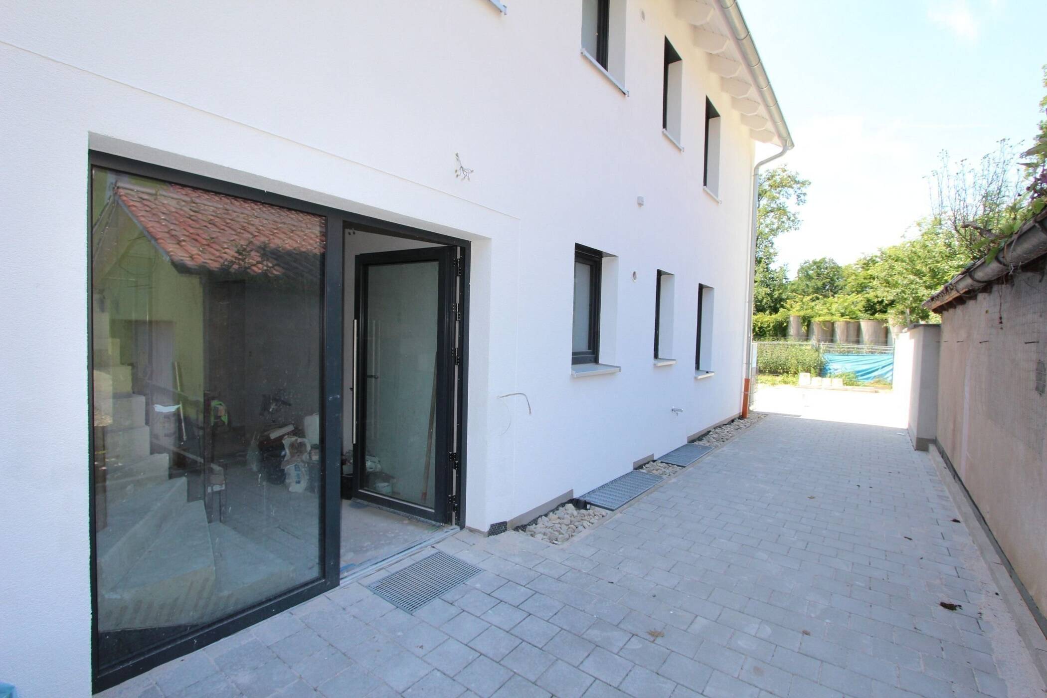 100 % A B V E R K A U F : Provisionsfrei-Neubau KFW 55 -Moderne, repräsentative Wohnung in guter Lage von Fürth für gehobene Ansprüche – Roseggerstr. 14, 90765 Fürth – Vorschaubild 5