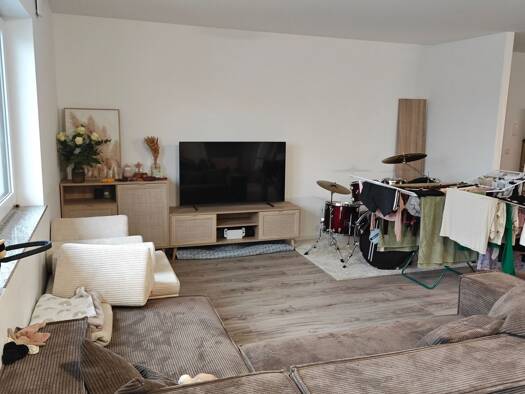 Wohnung zur Miete 1.000 € 3 Zimmer 84 m² Geschoss 2/3 frei ab 01.01.2026 Hirschaid 96114