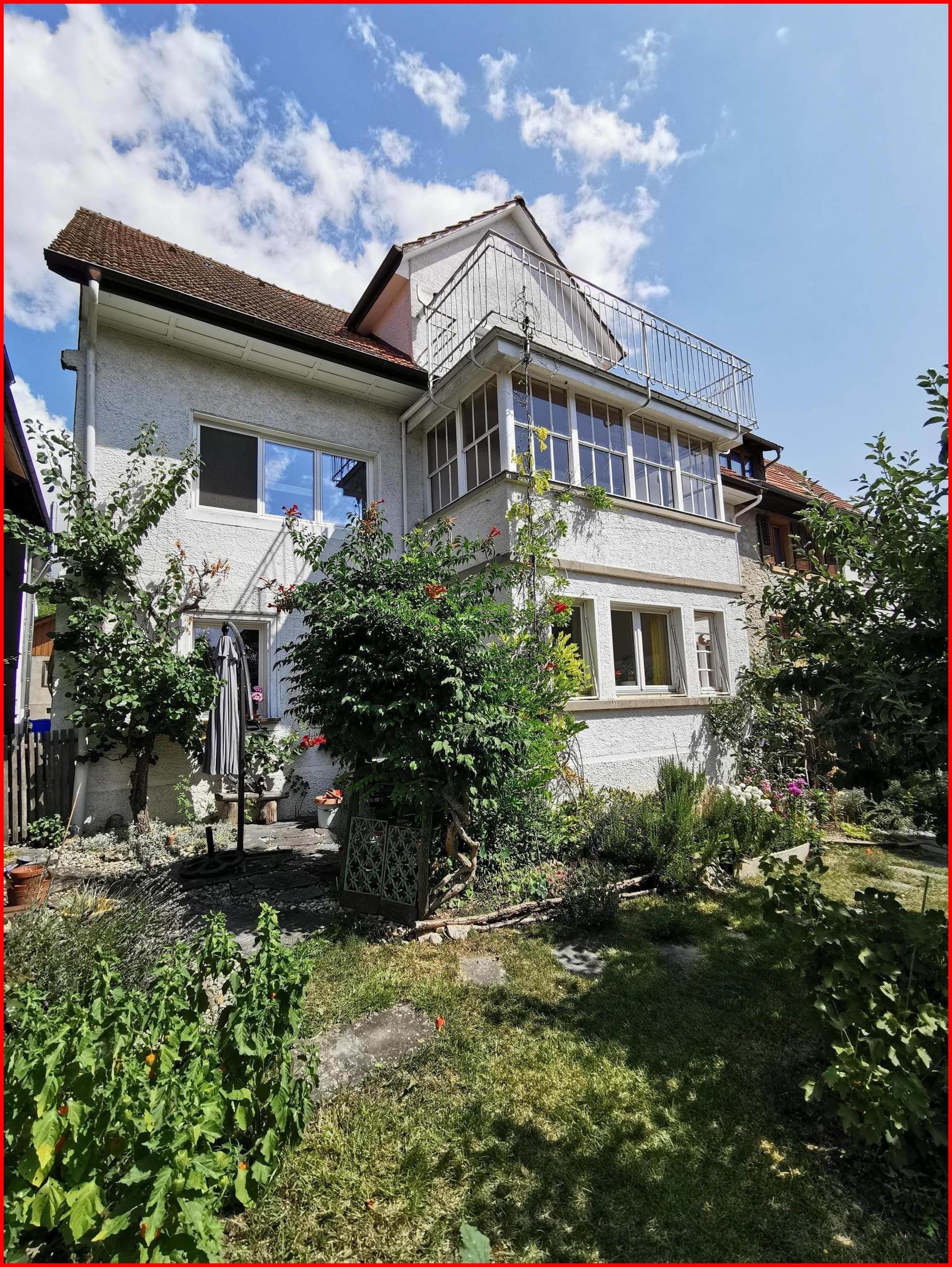 Reihenendhaus zum Kauf 260.000 € 6 Zimmer 166 m²<br/>Wohnfläche 411 m²<br/>Grundstück Erzingen Klettgau 79771