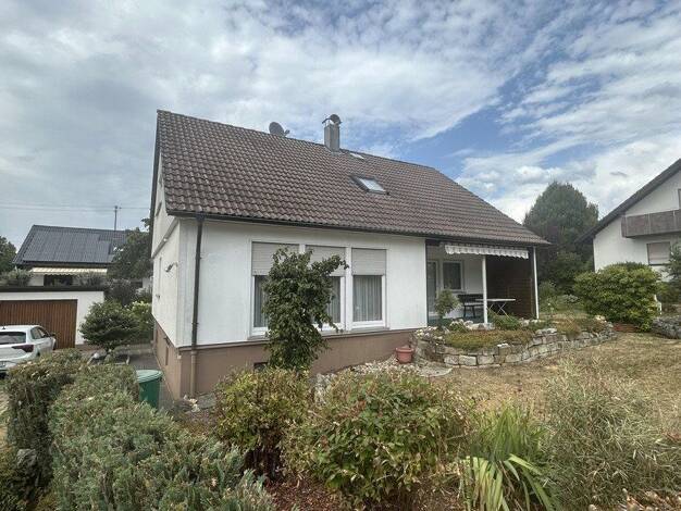 Einfamilienhaus zum Kauf provisionsfrei 412.000 € 12 Zimmer 145 m² 704 m² Grundstück Schlat 73114