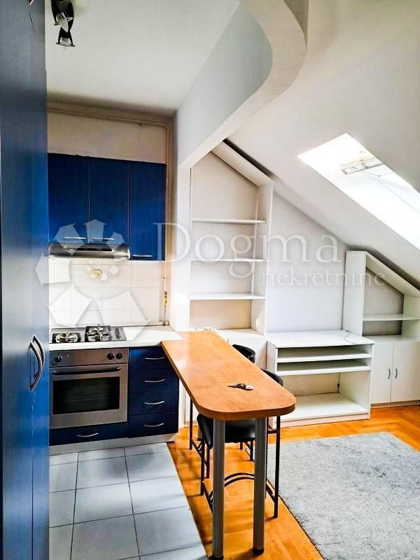 Wohnung zum Kauf 112.000 € 1 Zimmer 30 m²<br/>Wohnfläche 3.<br/>Geschoss Ferenscica 10000