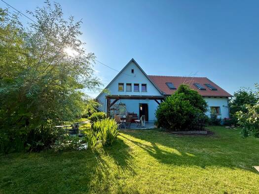 Doppelhaushälfte zum Kauf provisionsfrei 320.000 € 7 Zimmer 155 m² 800 m² Grundstück frei ab sofort Rotdornweg 31 Reusa Plauen 08529