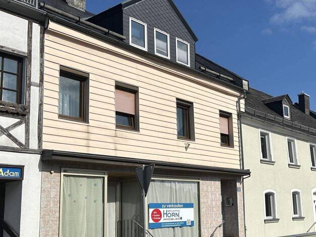 Mehrfamilienhaus zum Kauf 95.000 € 5 Zimmer 120 m² 251 m² Grundstück Schwarzenbach a Wald Schwarzenbach a.Wald 95131