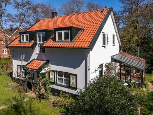 Villa zum Kauf 1.395.000 € 5 Zimmer 174 m² 1.051 m² Grundstück natteweg 44 Bergen 1862 CZ