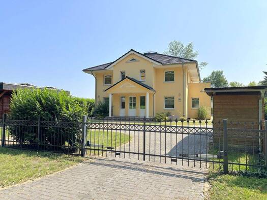 Einfamilienhaus zum Kauf 840.000 € 7 Zimmer 240 m² 1.229 m² Grundstück Kirchmöser 14774