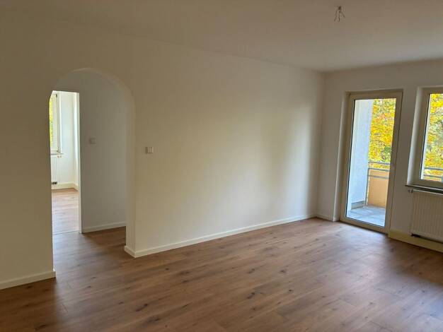 Wohnung zur Miete 950 € 3 Zimmer 77,4 m² 3. Geschoss frei ab 01.11.2026 Damaschkestraße 44 Bubenreuth 91088