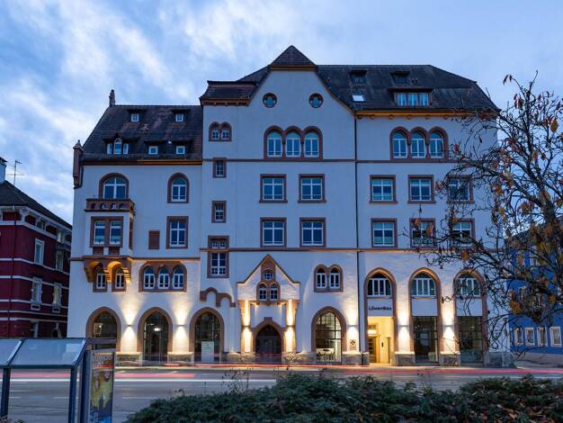 Wohnung zur Miete 1.370 € 2 Zimmer 56,6 m² 4. Geschoss frei ab 01.09.2025 Eisenbahnstr. 21 Waldshut Waldshut-Tiengen 79761