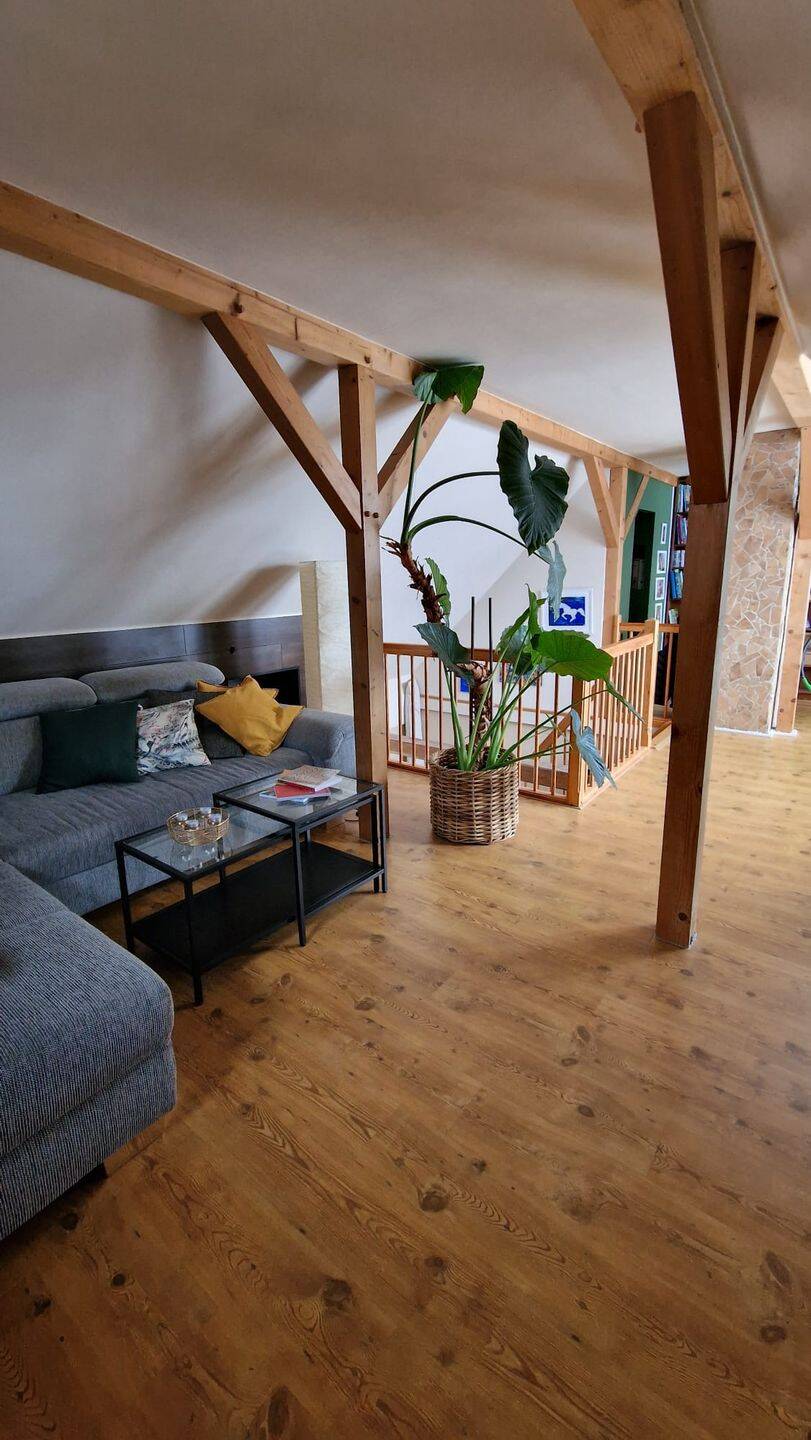 Immobilie in Oderwitz - Traumhafte Maisonette-Wohnung mit Balkon & Blick auf den Spitzberg in Oderwitz - Bild 4