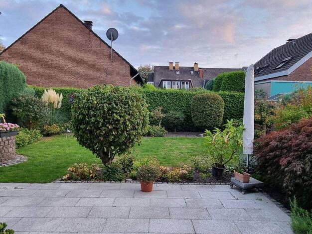 Mehrfamilienhaus zum Kauf provisionsfrei 399.000 € 5 Zimmer 184 m² 344 m² Grundstück Stadtmitte Herten 45699