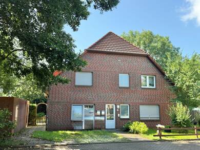 Mehrfamilienhaus zum Kauf als Kapitalanlage geeignet 437.500 € 12 Zimmer 296,8 m² 995 m² Grundstück Flethweg 6 Brake Brake 26919