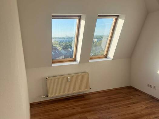 Wohnung zur Miete 209 € 2 Zimmer 38,9 m² Rudolf-Breitscheid-Straße 4 Altenburg Altenburg 04600