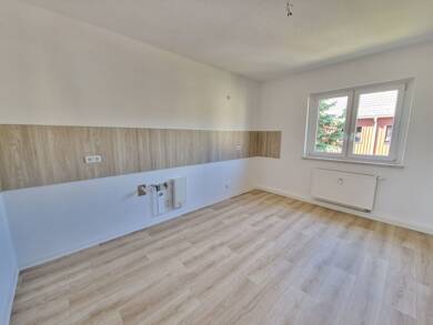 Wohnung zur Miete 370 € 2 Zimmer 63 m² 2. Geschoss frei ab sofort Friedrich-Ludwig-Jahn-Straße 2 Flöha Flöha 09557