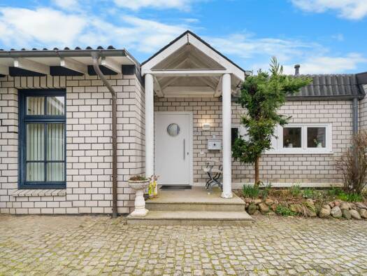 Einfamilienhaus zum Kauf 398.000 € 4 Zimmer 120 m² 730 m² Grundstück Ratekau 23626