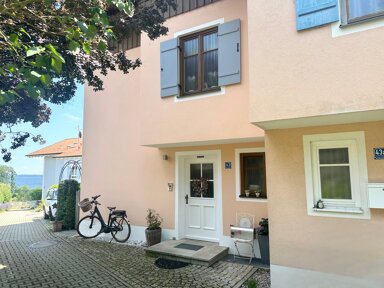 Doppelhaushälfte zum Kauf 1.199.000 € 5 Zimmer 132,2 m² 300 m² Grundstück Gstadt am Chiemsee 83257