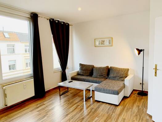 Mehrfamilienhaus zum Kauf 345.000 € 8 Zimmer 181,5 m² 152 m² Grundstück Poeler Straße 36 Wismar-Ost Wismar 23970