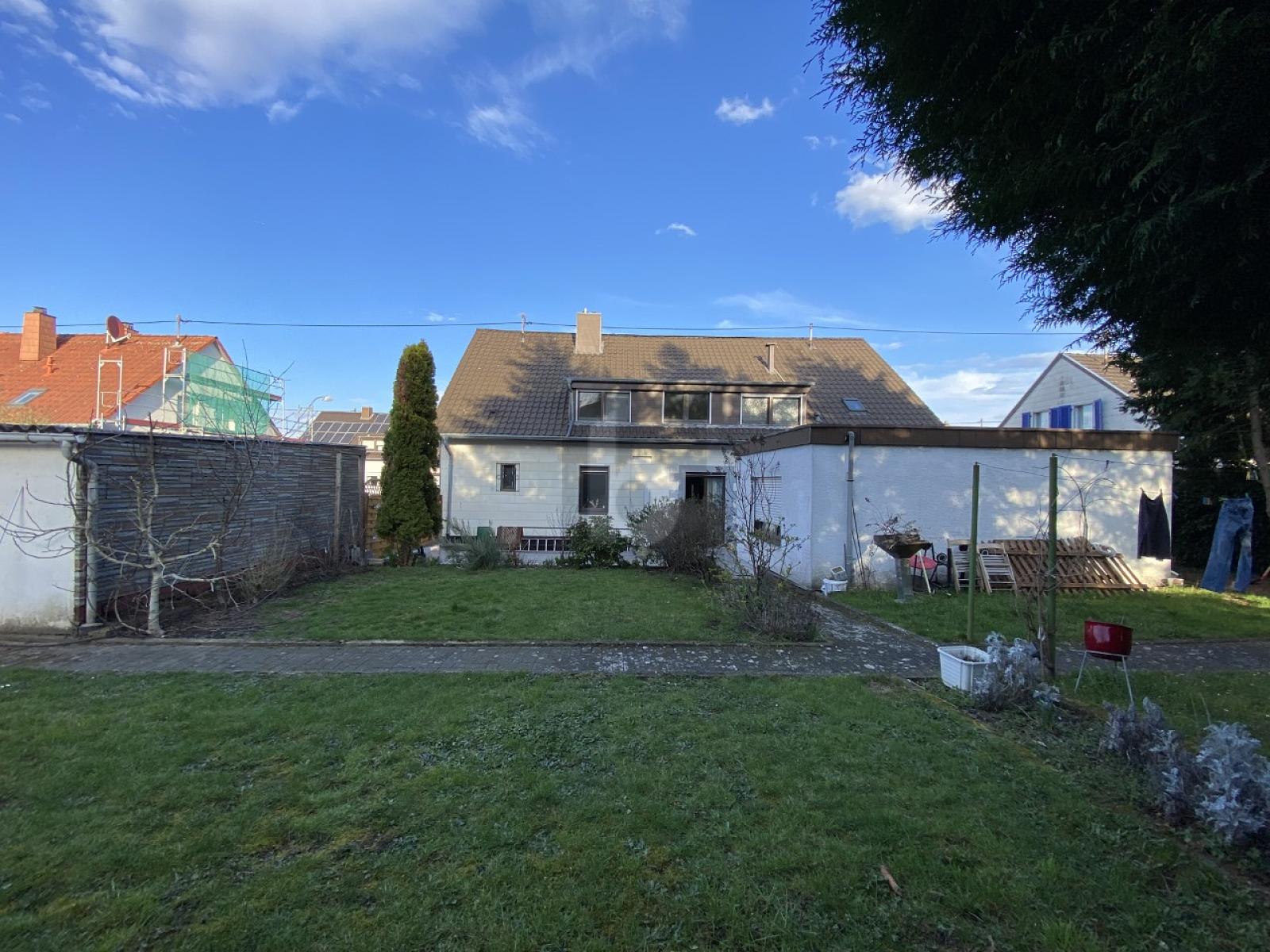 Mehrfamilienhaus zum Kauf 649.000 € 10 Zimmer 310 m²<br/>Wohnfläche 850 m²<br/>Grundstück Ottenhausen Saarbrücken 66128