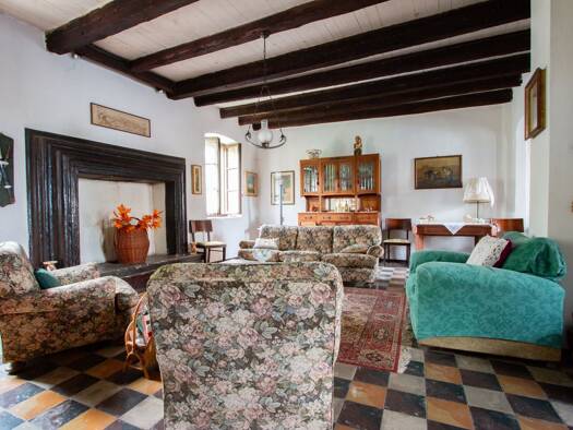 Einfamilienhaus zum Kauf 350.000 € 12 Zimmer 500 m² frei ab sofort Castelnuovo del Garda 37014