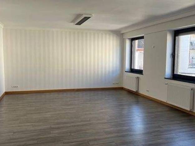 Wohn- und Geschäftshaus zur Miete provisionsfrei 940 € 4,5 Zimmer 117 m² Bürofläche Mayen Mayen 56727