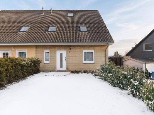 Doppelhaushälfte zum Kauf 249.000 € 3 Zimmer 107 m² 273 m² Grundstück Radewege Beetzsee 14778