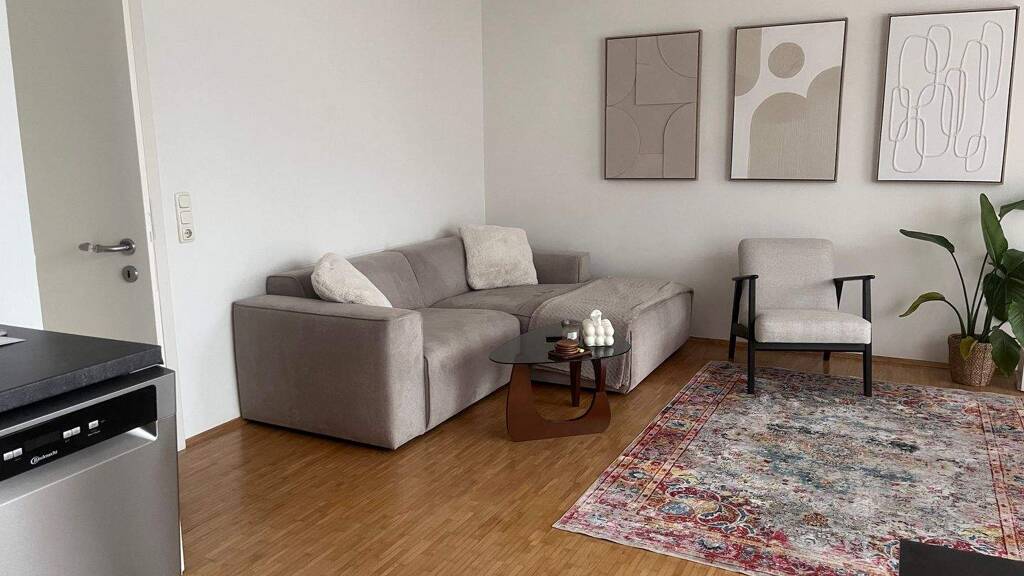 Wohnung zur Miete 720 € 2 Zimmer 55 m² 1. Geschoss frei ab 01.03.2026 Marktstr. 00 Bergen-Enkheim Frankfurt am Main 60388