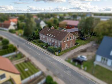 Haus zum Kauf 220.000 € 13 Zimmer 358 m² 1.697 m² Grundstück Krien 17391
