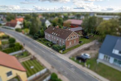 Haus zum Kauf 220.000 € 13 Zimmer 358 m² 1.697 m² Grundstück Krien 17391