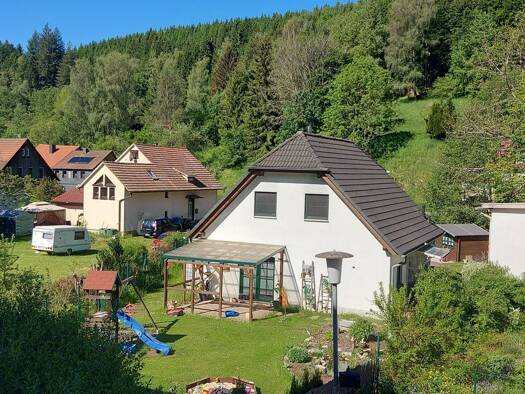 Haus zum Kauf 260.000 € 4 Zimmer 115 m² 1.000 m² Grundstück Schleusingen 98553