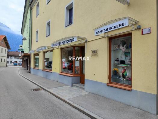 Laden zur Miete 1.522 € 145 m² Verkaufsfläche Lienz 9900